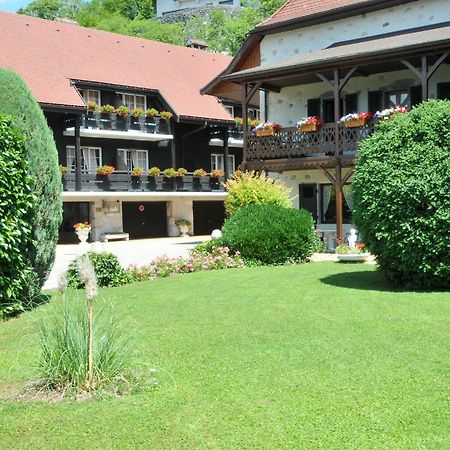 Auberge Du Roselet Duingt Exteriör bild